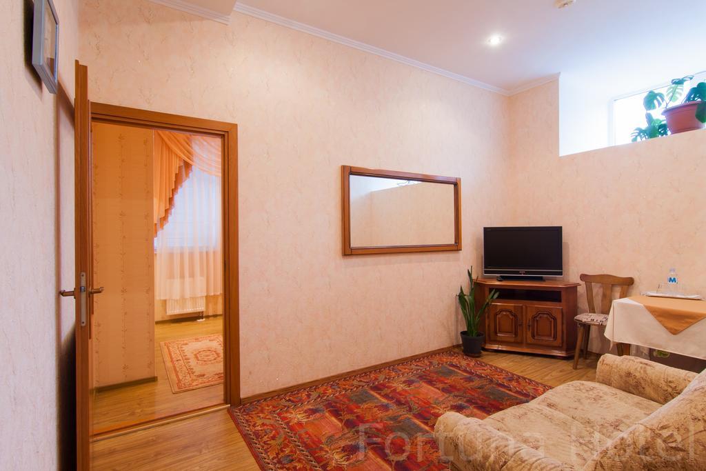 Fortuna Hotel Chisinau Bagian luar foto